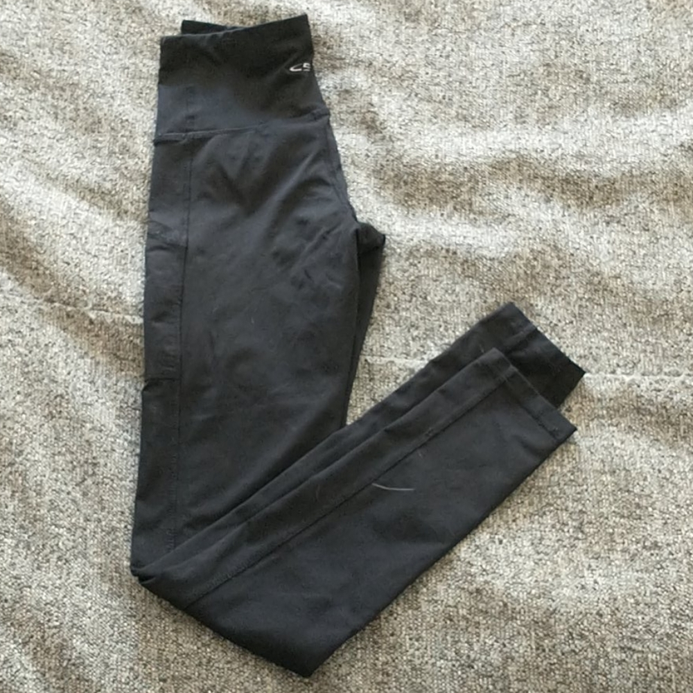 Black leggings